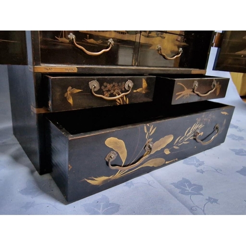 162 - Vintage Hand Painted and Lacquered Oriental / Chinese Tabletop Chest or Jewlery Cabinet with Decorat... 