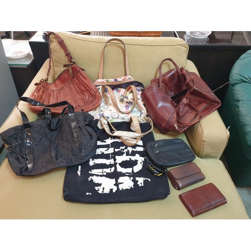 99 - Various Ladies Handbags inc; Leather and Fashionable, Men's Wallet and Others