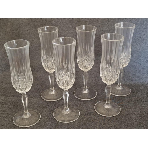 112 - Set of 6 x Champagne Flutes, (6)