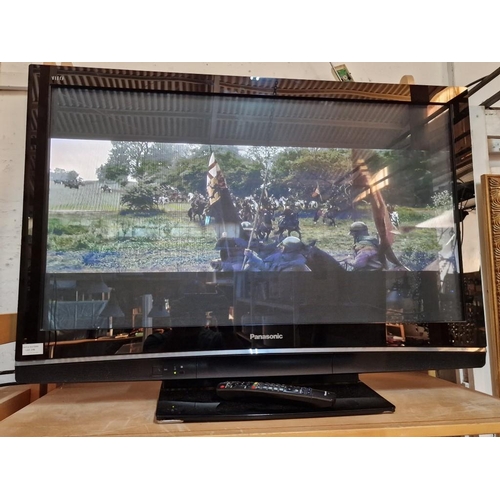 216 - Panasonic Viera 42'' Television, (Model: TH-42PX80BA), with Remote Control, * Basic Test and Working... 