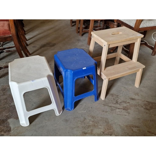 208 - Wooden 2-Step Ladder, Together with 2 x Plastic Steps / Stools, (Blue  & White Colours), (3)