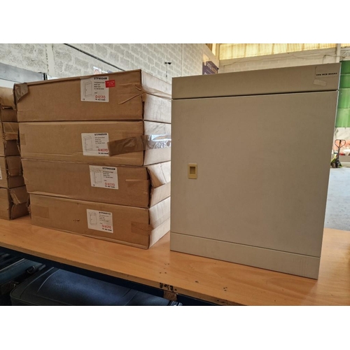 843 - 4 x 'Onesto' TPN Distribution Board / Cabinet with Metallic Cover, 4 Way, (Model: STPN604M), in Boxe... 