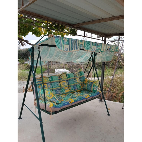 178 - Garden / Patio 2 - Seat Canopy Swing (Metal, Green Colour, Cushions and Canopy Floral Pattern)