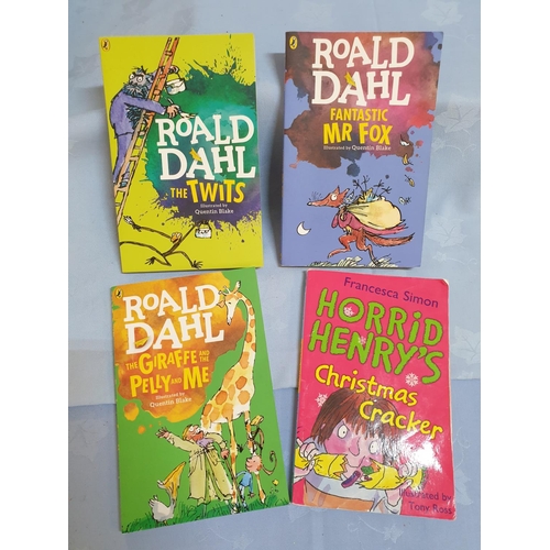 215 - Collection of Youth Books in English (7pcs)