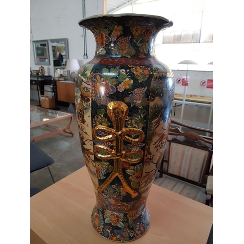 197 - Huge Ceramic Vase / Umbrella Stand with Chinese Pattern (H:60.5cm)