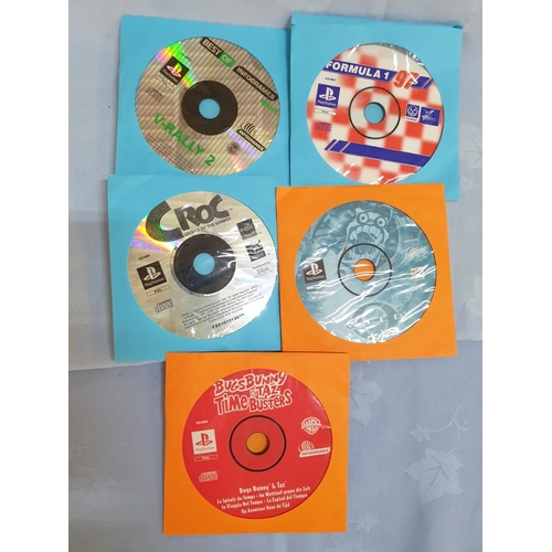 181 - Console Playstation 1 with 1 x Controller and Games