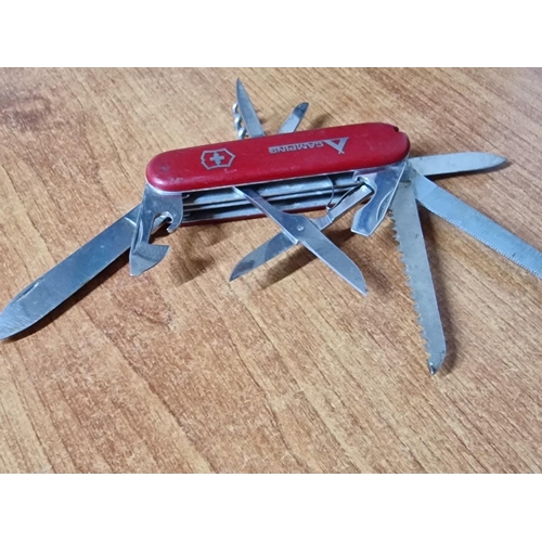 38 - Victorinox (Switzerland) Swiss Army Knife