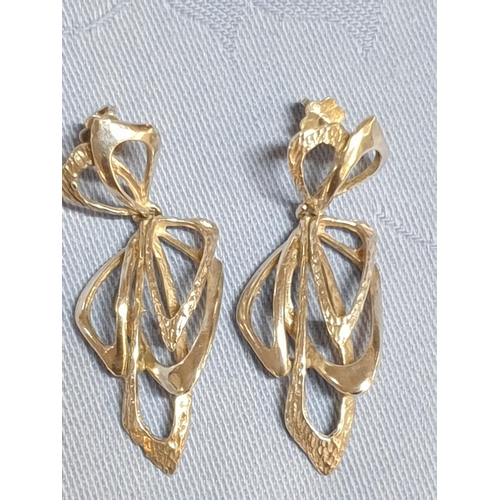 125 - 2 x Pair of Silver Dancing Earring