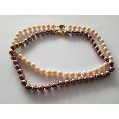 288 - 2 x Retro Pearl Necklaces