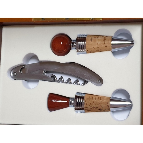 227 - 3 - Piece Wine Accessories Set in Wood Gift Box (13 x 18 x 5cm)