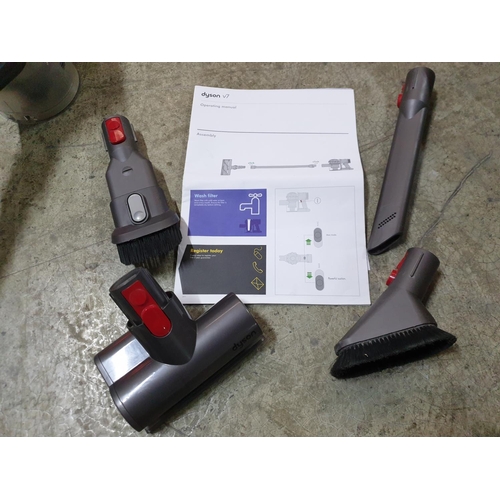 95 - Dyson V7 Animal Cordless Handheld Vacuum Cleaner *Basic Test and Working*