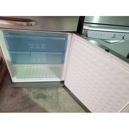 132 - Refrigerator Bosch Stainless Steel (70 x 210cm) *Basic Test and Working*