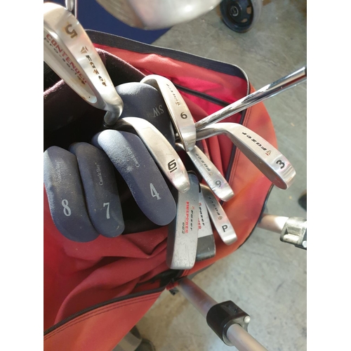 346 - Gold Clubs Set with Bag and Trolley