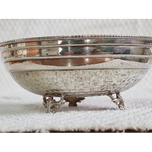 110 - Decorative Silver (.830) Round Bowl with Hammered Design (Approx. H: 4.5cm, Ø: 10.5cm, Weight 55g)