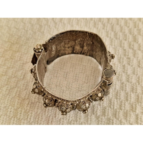 167 - Vintage Handmade Yemani Silver Bangle Bracelet, (Approx. 61g, Inside 5 x 4.5cm, Width 3cm)