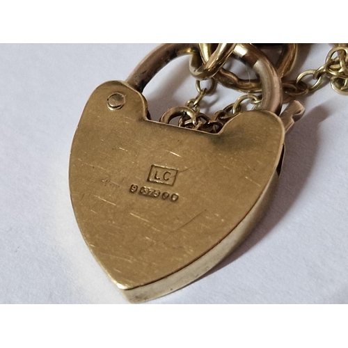 40 - 9ct Gold Bracelet with Heart Shaped Padlock Clasp, (Approx. 17g)