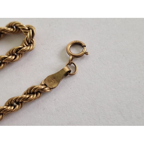 147 - Vintage 9ct Gold Necklace with Twisted Link Design (Approx. L: 42cm, Weight: 3.8g)