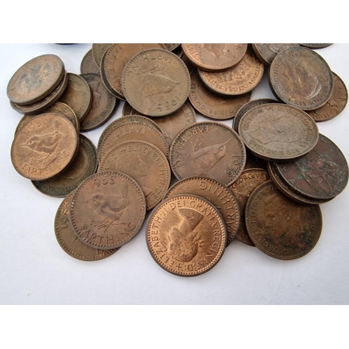 160 - Large Collection of Early / Vintage English Half Penny and Farthing Coins