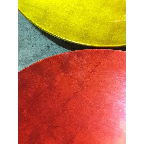 323 - 2 x Huge Decorative Gold and Red Platters / Plates Dish Lacquer Plastic (Made in Vietnam), (Ø45cm ea... 