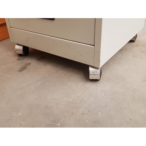 324 - 2 - Drawers Metal Unit on Wheels (46.5 x 49 x 65cm)