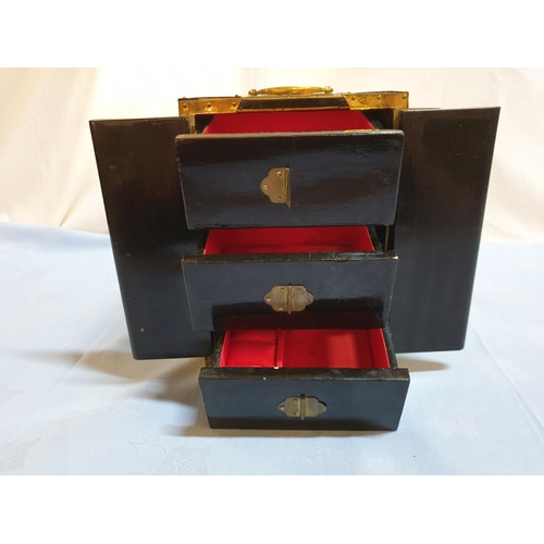 250 - Small Chinese Jewellery Box Traditional Lacquered with Mother of Pearls Decor and Metal Details Mini... 