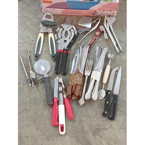 581 - Collection of Assorted Cutlery and Kitchen Tools inc; Pizza Cutter, Can Opener and Others