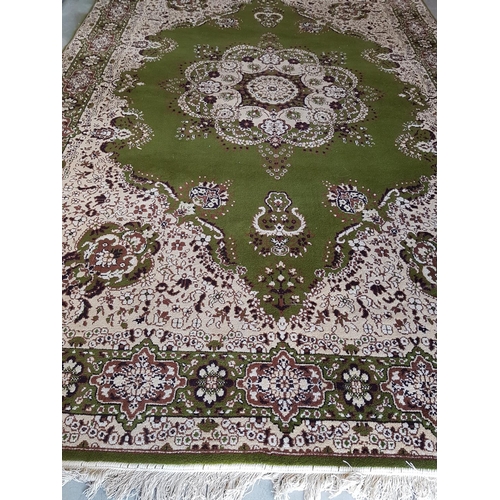 227 - Carpet Classic Pattern Green / Beige / Brown Colour (A/F), (195 x 295cm)