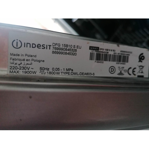 621 - Indesit Silver Dishwasher, 220-230V, 50Hz, 0.05-1MPa, DFG 15B10 S EU