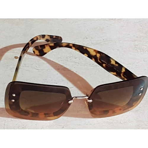 203 - MiuMiu Sunglasses (SMU02R 67017 750-OA3 140 2N) in Original Case