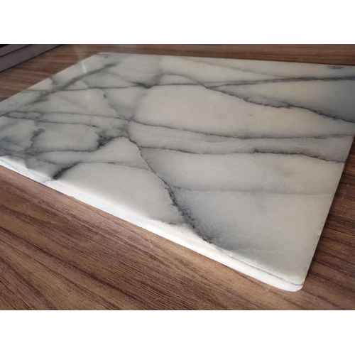 645 - Marble Chopping Board (45.5cm x 30cm)