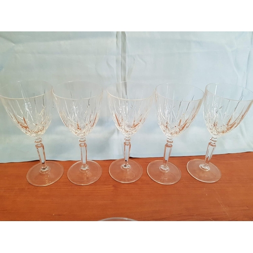 564 - Collection of 14 x Crystal Glasses inc; 5 x Red Wine Glasses, 5 x White Wine Glasses and 4 x Assorte... 