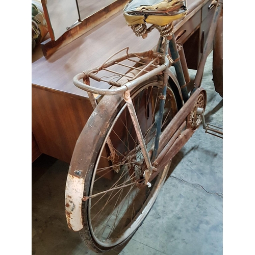 228 - Antique Men's Bicycle (Needs Renovation)