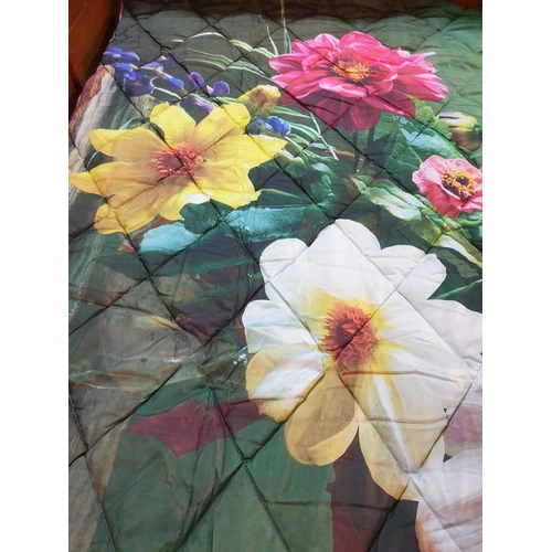 397 - Quilted Reversible Bed Cover with Colourful and Plain Sides for Double Bed