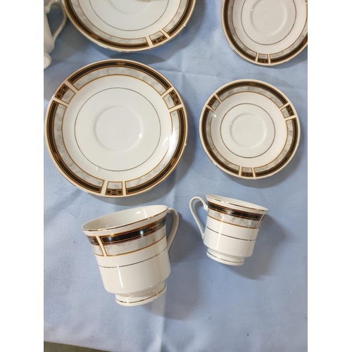 540 - Retro Collection Set of Coffee Set (6+6) Tea Cups and Saucers (4+4) 4 x Milk Glass Small Bowls, 5 x ... 