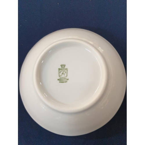 274 - Wunsiedel Bavaria (Germany) Porcelain Dinner Set inc; 6 x Dinner Plates, 6 x Soup Plates, Large Oval... 