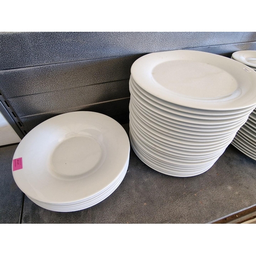 425 - Qty of Tafelstern White Porcelain Plates and Bowls, (Germany)