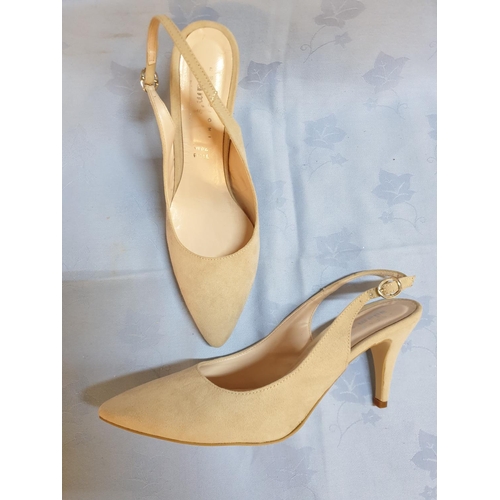 297 - Pair of Light Beige Adam's Vespa Pelle Summer Shoes, Wide Fitting, Slingback Heel, Size 39