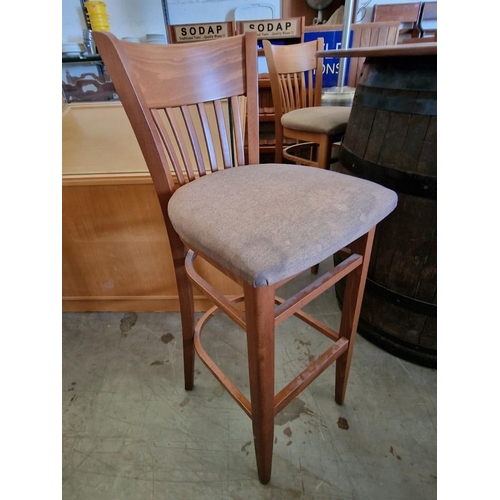 393 - Vintage Wine Barrell Table with Round Wood Effect Top and Metal Strapping (Ø120cm x H:110cm), Togeth... 