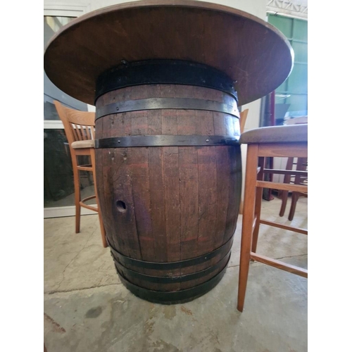 393C - Vintage Wine Barrell Table with Round Wood Effect Top and Metal Strapping (Ø120cm x H:110cm), Togeth... 