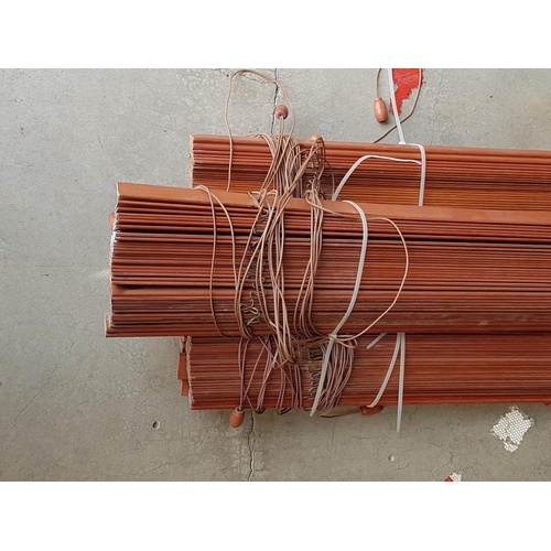 538 - Set of 3 x Wood Venetian Blinds (H:175cm x W:200cm each)