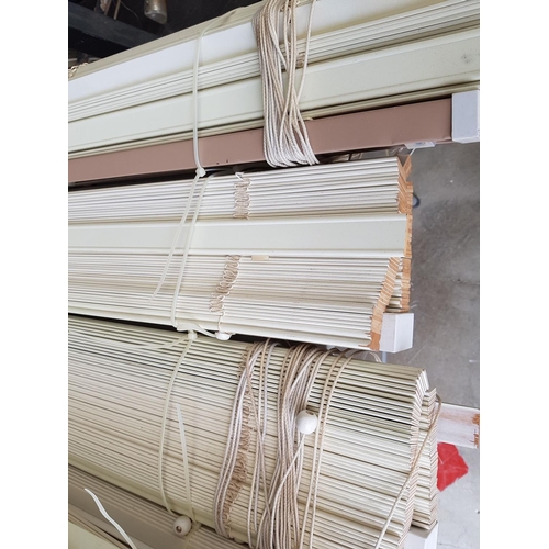 542 - Set of 3 x White Wood Venetian Blinds (H:175cm x W:200cm each)