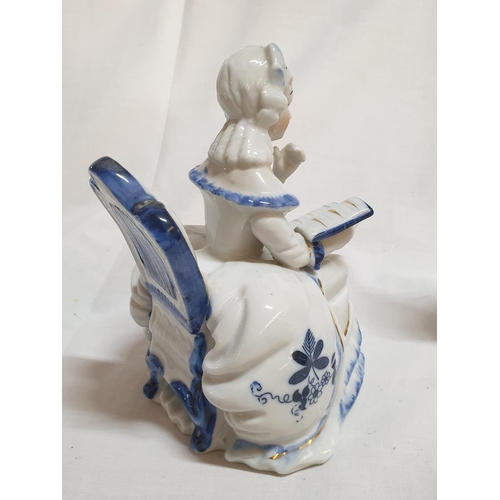 535 - Continental Style Blue and White Vintage Porcelain Figurines (Young Men, H:17.5cm and Reading Young ... 