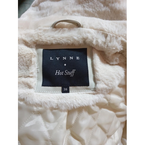 590 - Lynne Hot Stuff Short Faux Fur Jacket, Size 38 (100%Polyester, Ivory)