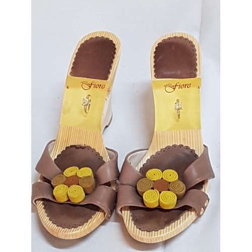 783 - Pair of Fiore Fancy Summer Sandals on Platform, Size 38