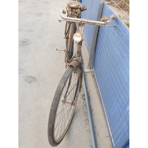 129 - Antique Men's Bicycle (Needs Restoration)