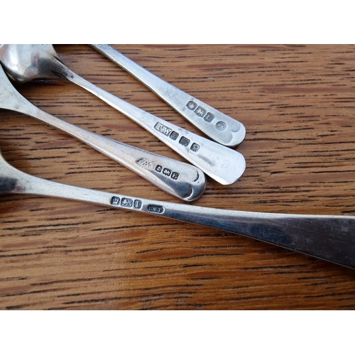 105 - 4 x Assorted Sterling Silver Spoons, (Max L: 10cm, Total Weight 18.5g)