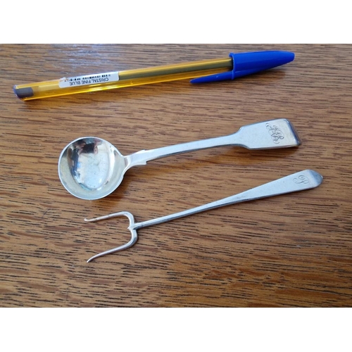 106 - Antique Sterling Silver Spoon and 2-Prong Fork (Approx. L: 10.5cm, Total Weight 22.6g), (2)