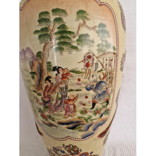 189 - Large Decorative Chinese Vase / Umbrella or Stick Stand, (Approx. H: 62cm, Ø: 24cm)