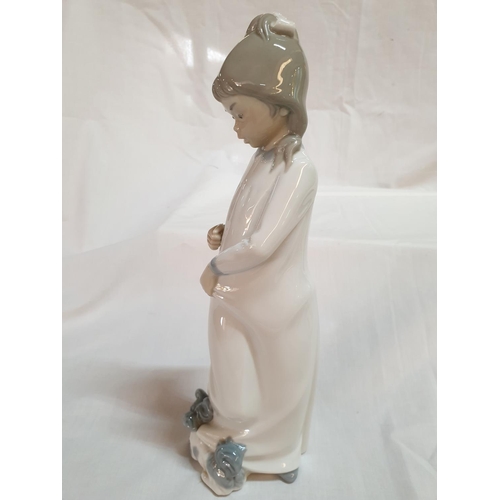 247 - Nao by Lladro Porcelain Girl Figurine 