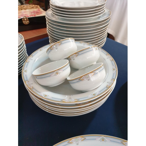 206 - Huge Qty of 'Thun, Carlsbad' Fine Porcelain Tableware (Dinner Set with Serving Crockery and Tea Set)... 